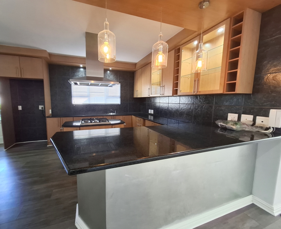 4 Bedroom Property for Sale in West Beach Western Cape